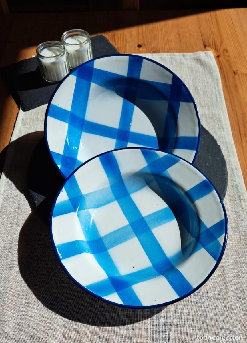 Antig&uuml;edades: Dos PLATOS Hierro Esmaltado Marca Sal - Foto 1