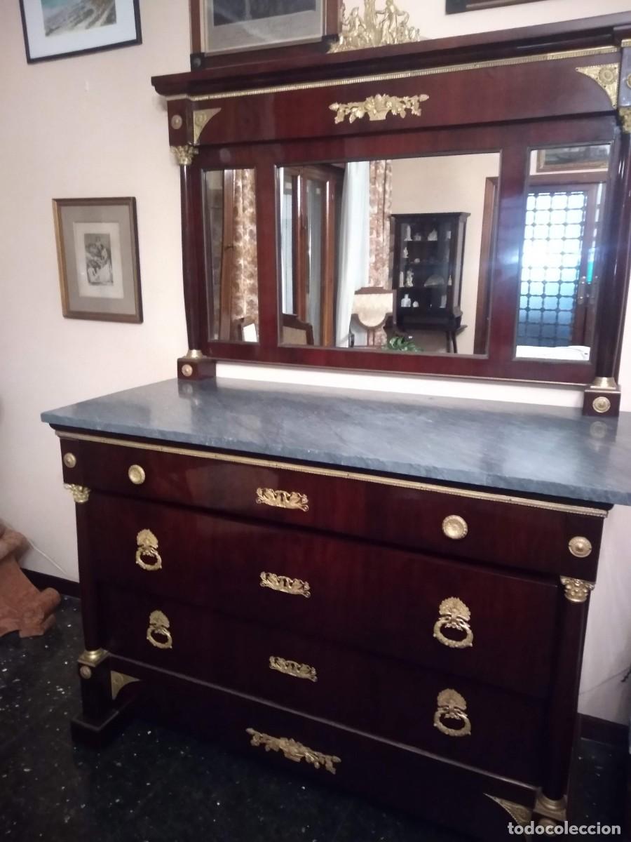 Antig&uuml;edades: C&oacute;moda estilo imperio - Foto 1