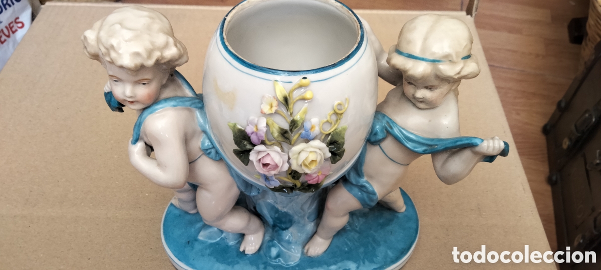 Antig&uuml;edades: FLORERO PORCELANA - Foto 1