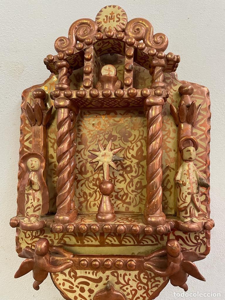 Antig&uuml;edades: Pila benditera representando un altar. - Foto 4