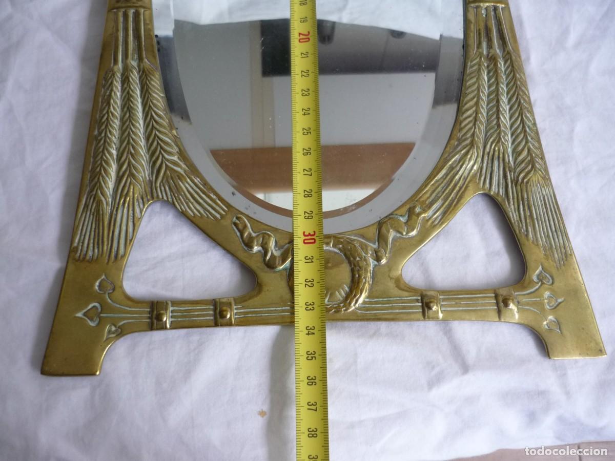 Antig&uuml;edades: Espejo de bronce modernista cristal biselado - Foto 11