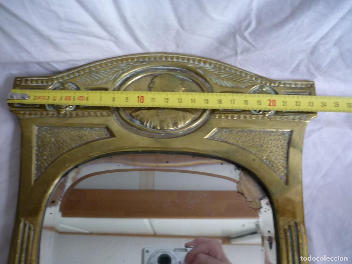 Antig&uuml;edades: Espejo de bronce modernista cristal biselado - Foto 12