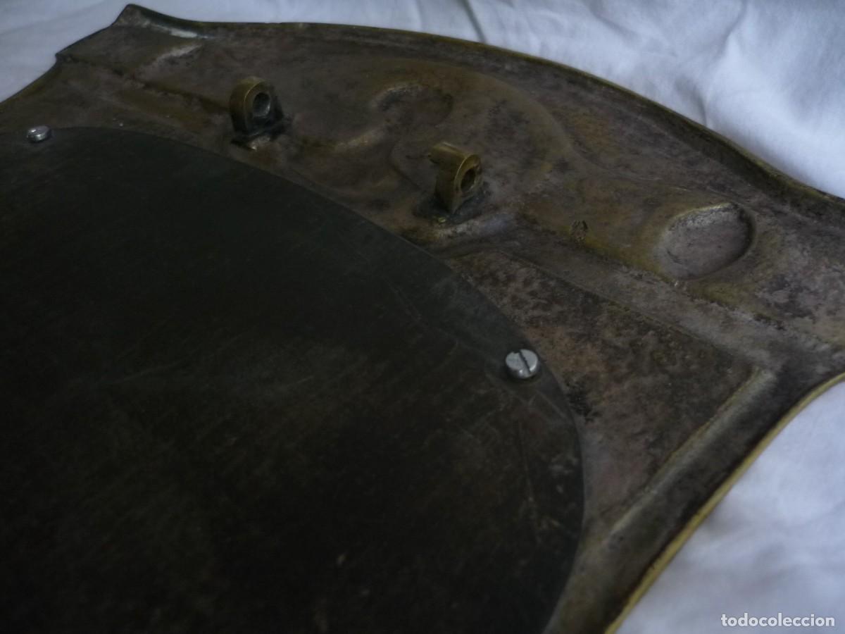 Antig&uuml;edades: Espejo de bronce modernista cristal biselado - Foto 18
