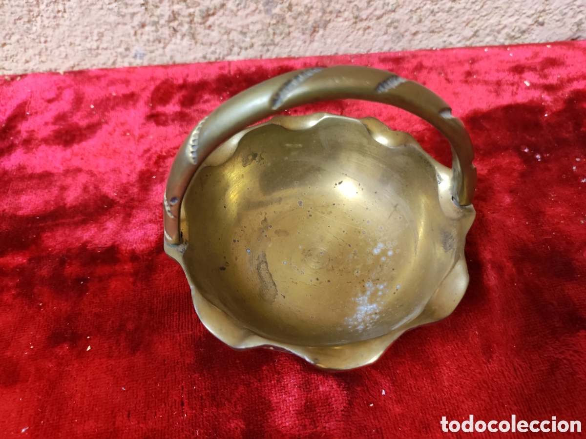Antig&uuml;edades: Cestita lat&oacute;n - Foto 2