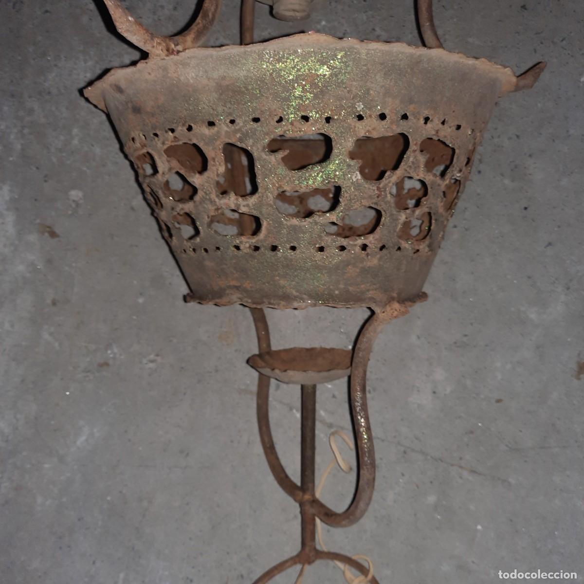 Antig&uuml;edades: Lampara antigua de forja - Foto 2