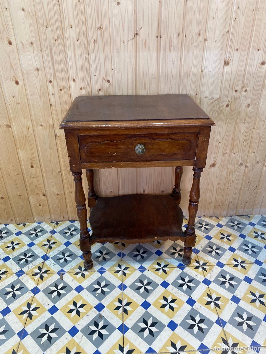 Antig&uuml;edades: ANTIGUA MESITA DE MADERA - Foto 2
