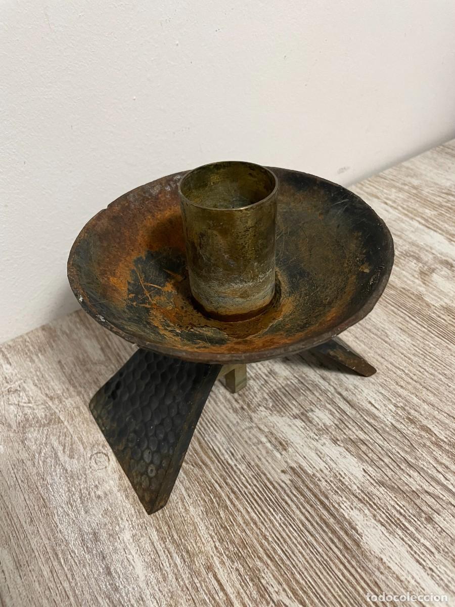 Antig&uuml;edades: CANDELABRO RELIGIOSO DE HIERRO Y LATON - Foto 3
