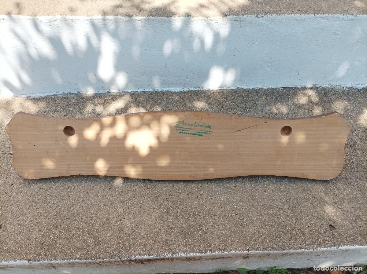 Antig&uuml;edades: PERCHERO DE MADERA A RESTAURAR - Foto 2