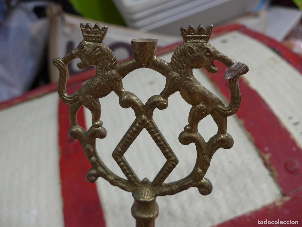 Antig&uuml;edades: LAMPARA DE ACEITE POSIBLEMENTE DE BRONCE - Foto 2