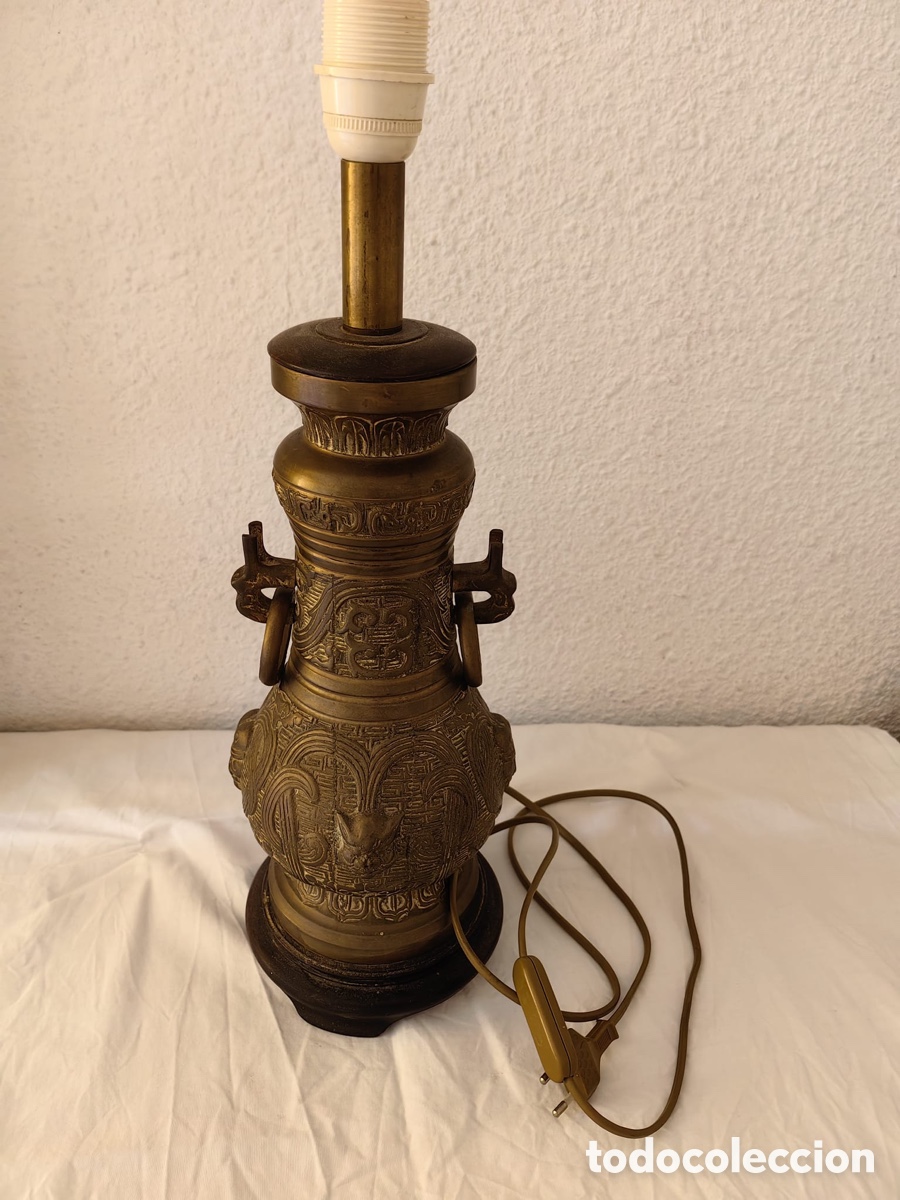 Antig&uuml;edades: L&aacute;mpara china de bronce - Foto 2