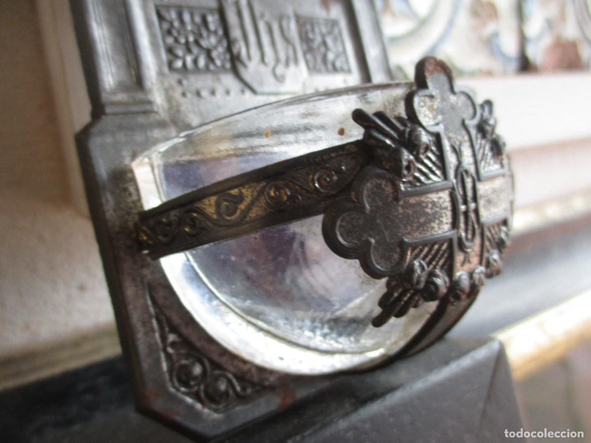 Antig&uuml;edades: Benditera antigua - Foto 3