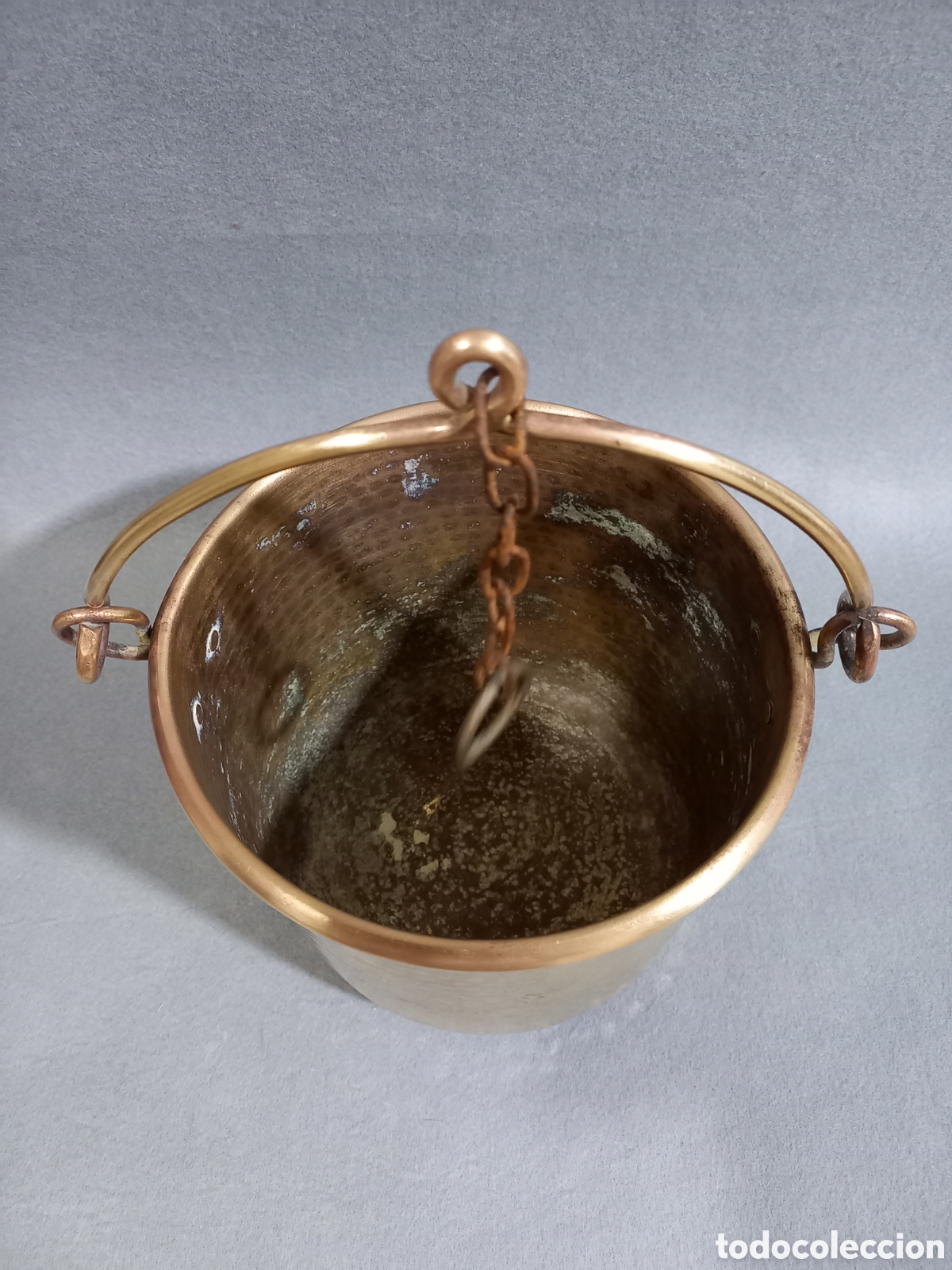 Antig&uuml;edades: Olla de bronce - Foto 3