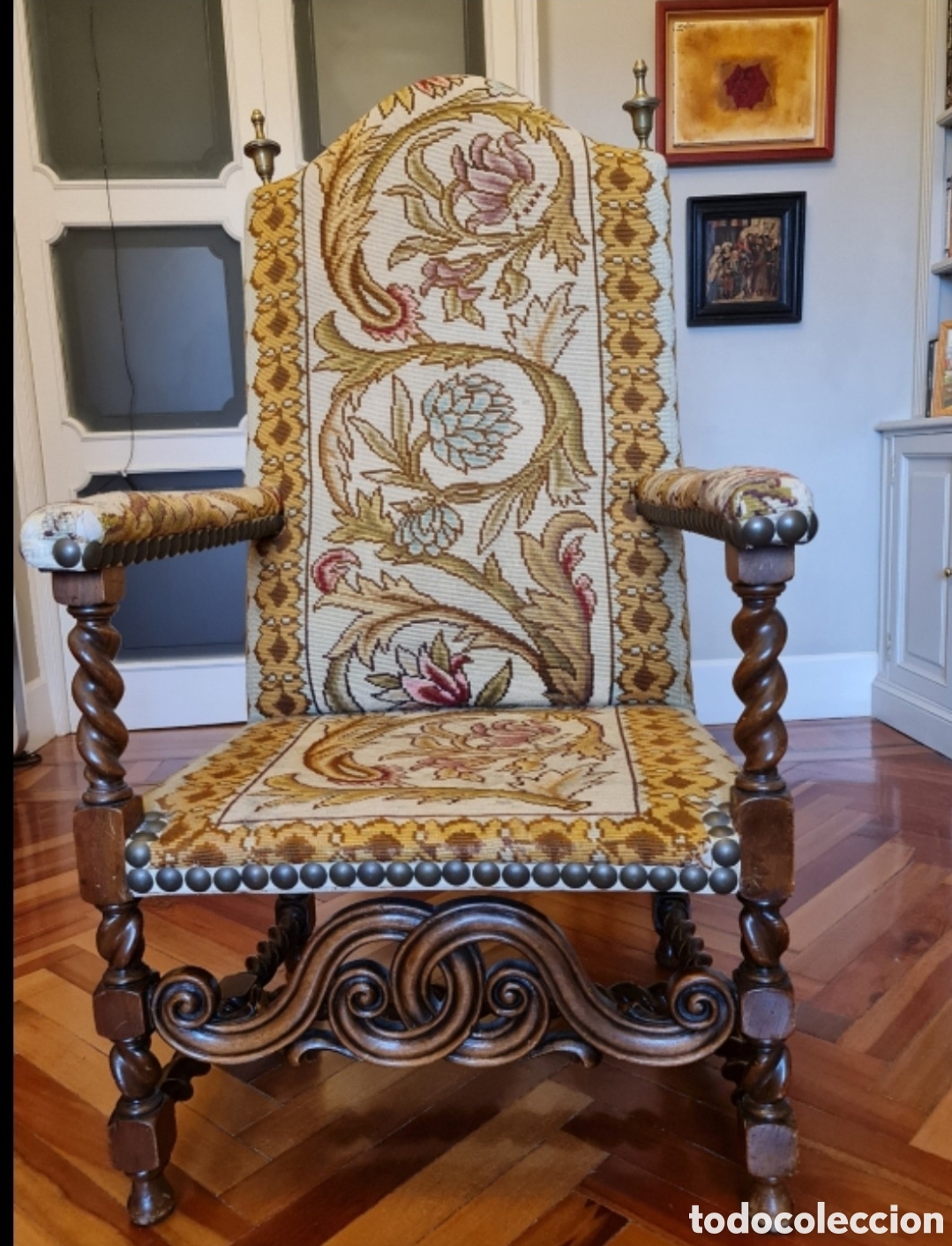 Antig&uuml;edades: Sill&oacute;n siglo XVII - Foto 1