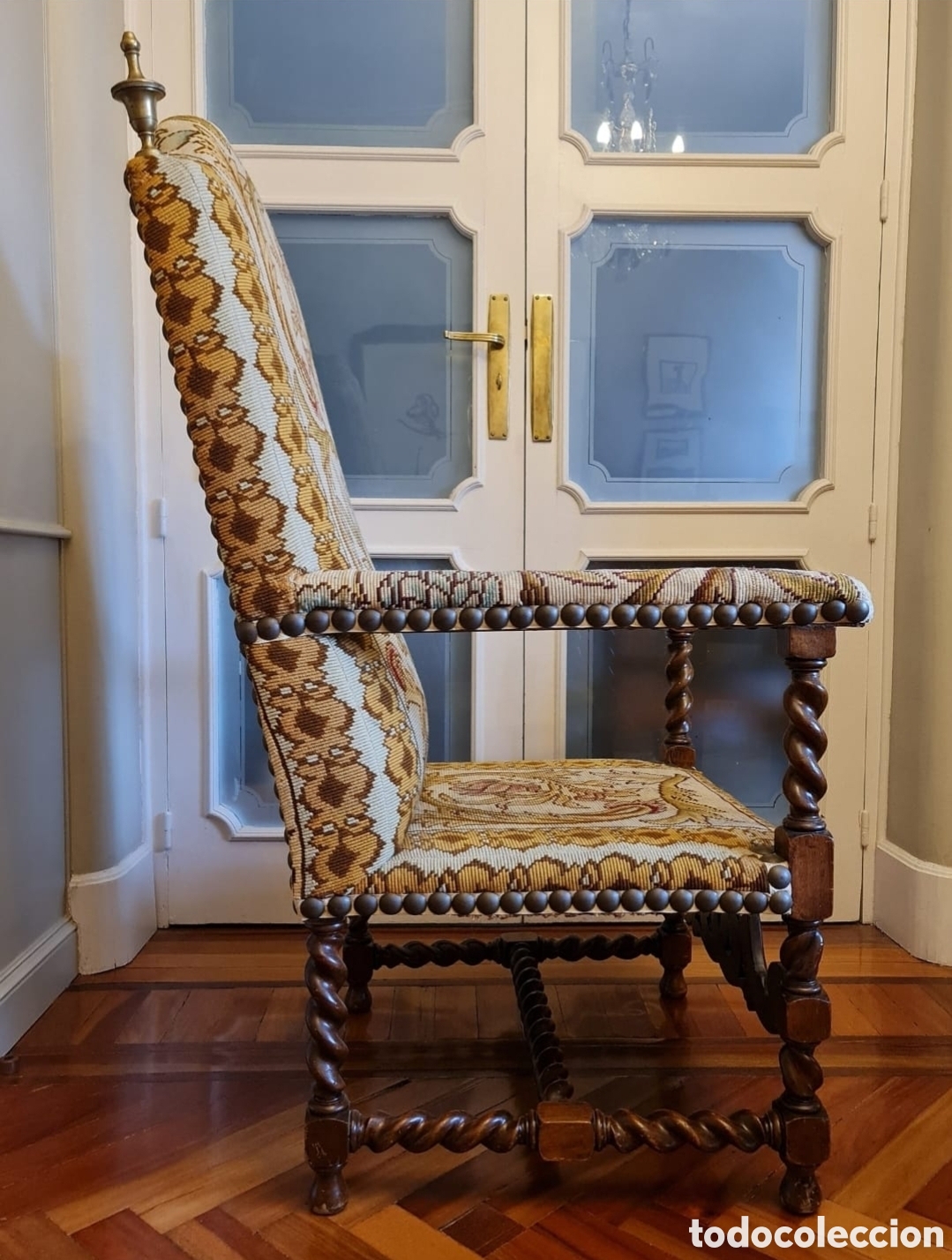 Antig&uuml;edades: Sill&oacute;n siglo XVII - Foto 2