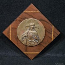 Oggetti Antichi: CUADRO CON IMAGEN EN COBRE DE JESUS SAGRADO CORAZON - 10X10 CM - OBSERVAR FOTOS / CAA 26.113