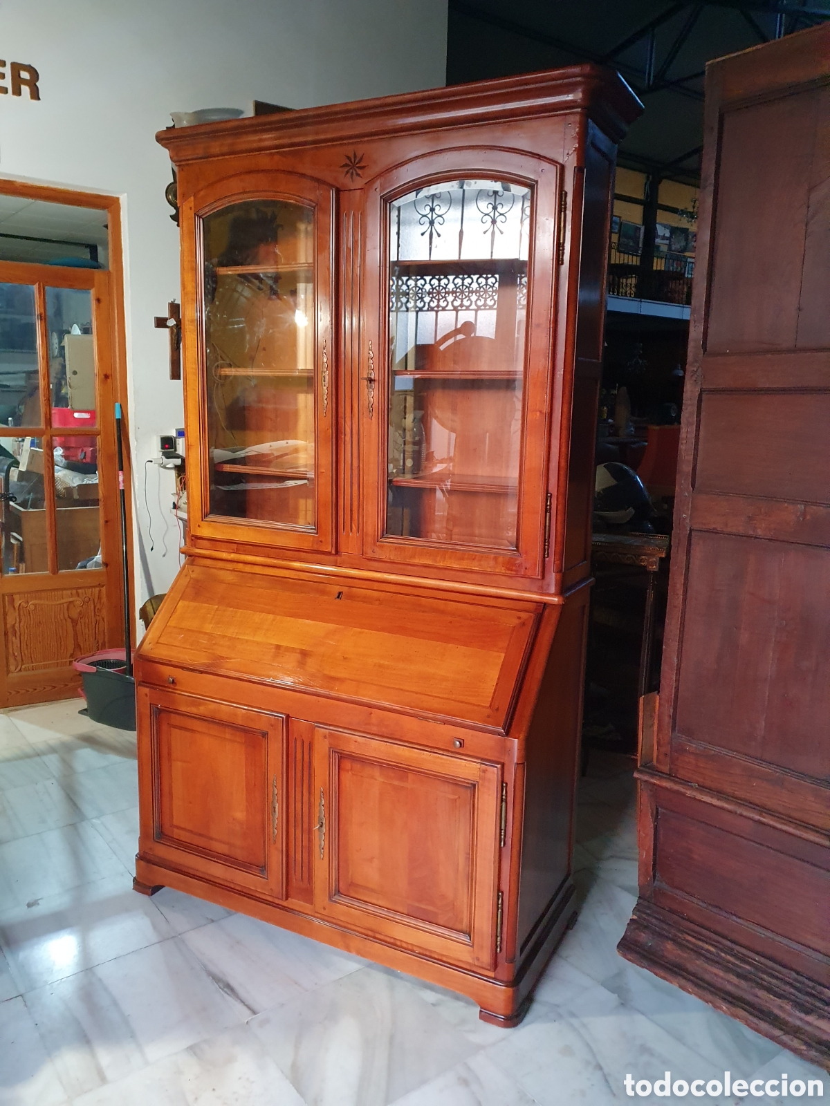 Antig&uuml;edades: Biblioteca - Foto 1