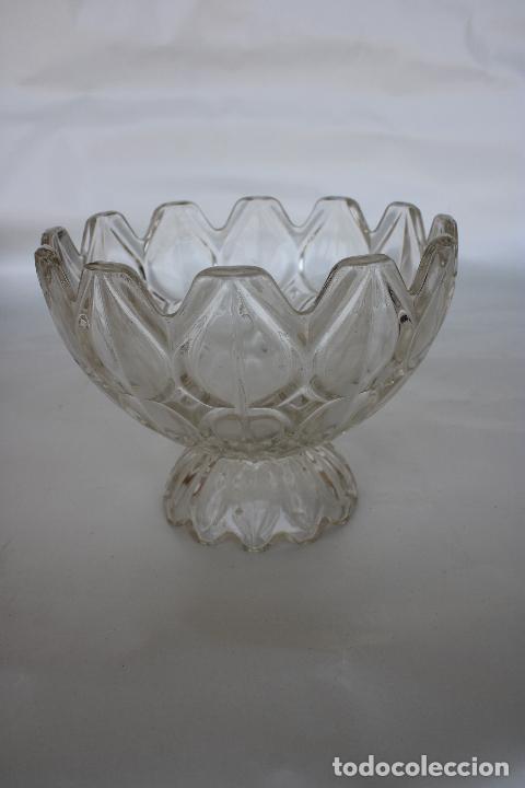 Antig&uuml;edades: centro frutero de cristal - Foto 1