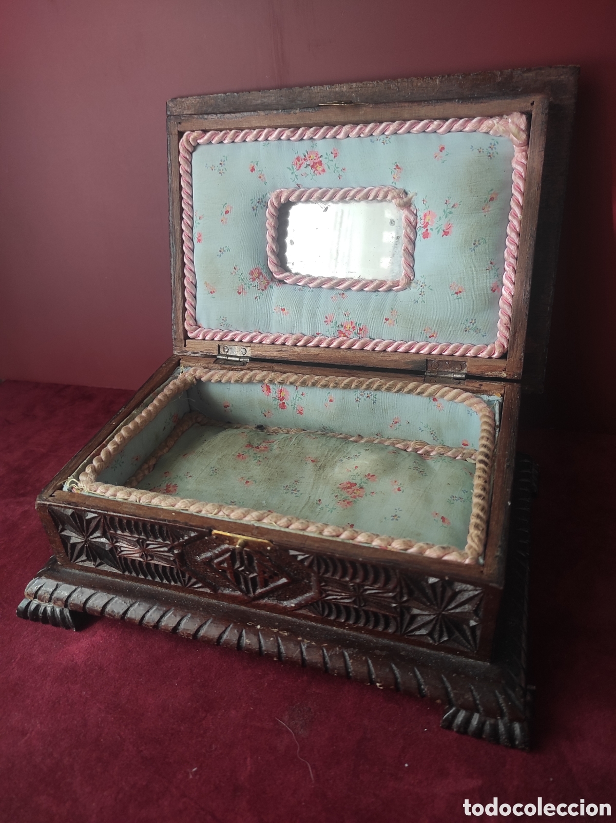 Antig&uuml;edades: Caja tallada madera antigua - Foto 8