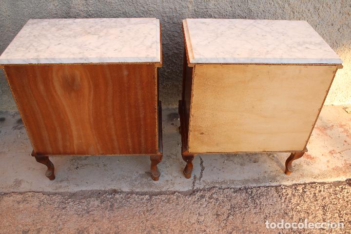 Antig&uuml;edades: pareja de mesillas de noche - Foto 5