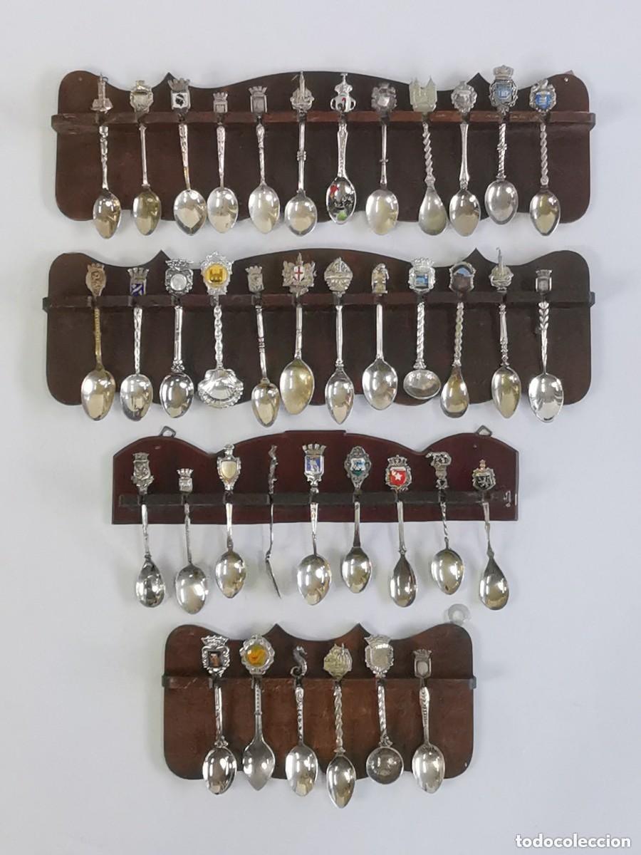 Antiques: PRECIOSA COLECCI&Oacute;N DE CUCHARILLAS - 39 CUCHARILLAS 39 MUNICIPIO/CIUDADES DEL MUNDO.