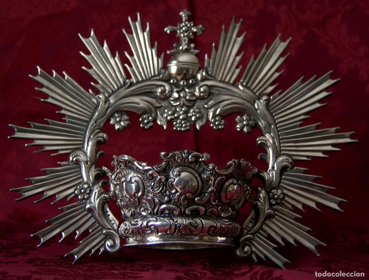 Antig&uuml;edades: Corona de plata con canasto de estilo rocalla. - Foto 2