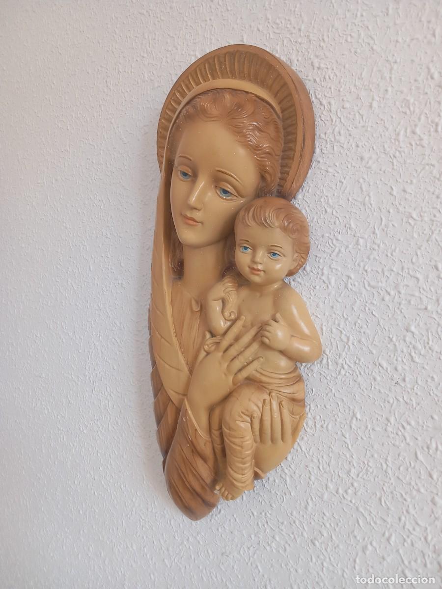 Antig&uuml;edades: Antigua virgen con ni&ntilde;o echa en estuco - Foto 3