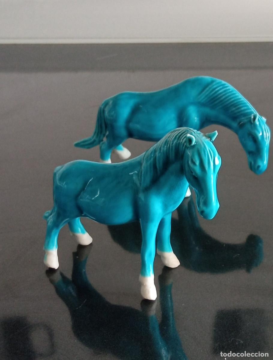 Antig&uuml;edades: Caballitos turquesa porcelana - Foto 2