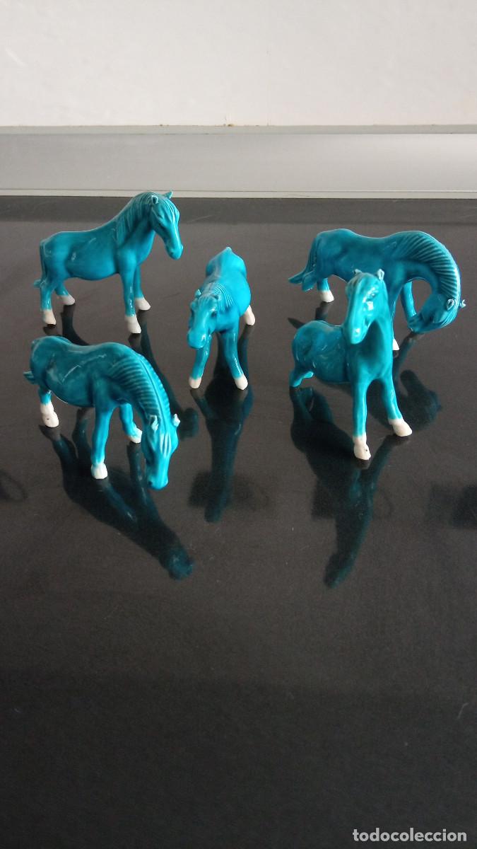 Antig&uuml;edades: Caballitos turquesa porcelana - Foto 5