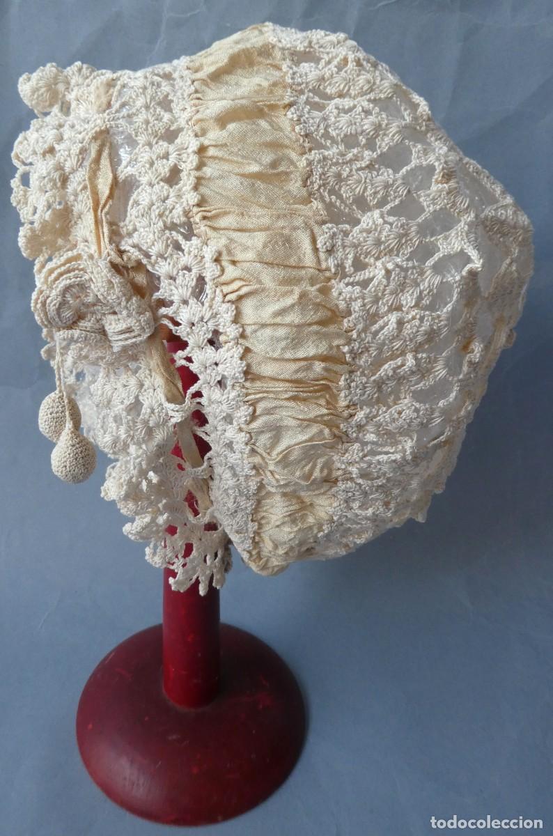 Antig&uuml;edades: ANTIGUO GORRO.DE ENCAJE Y SEDA PPIO.S.XX - Foto 1