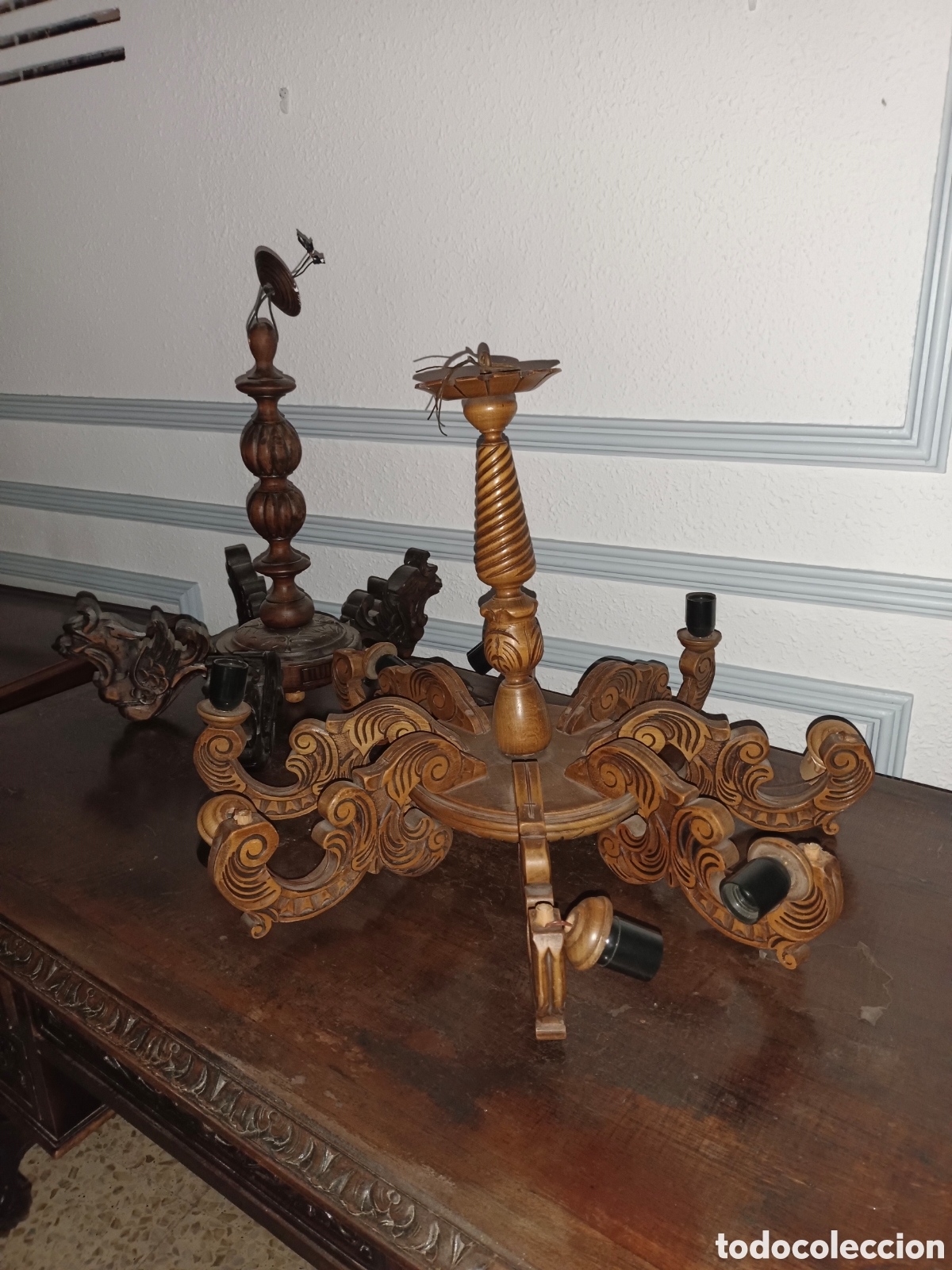 Antig&uuml;edades: PRECIOSA LAMPARA DE MADERA TALLADA - Foto 1