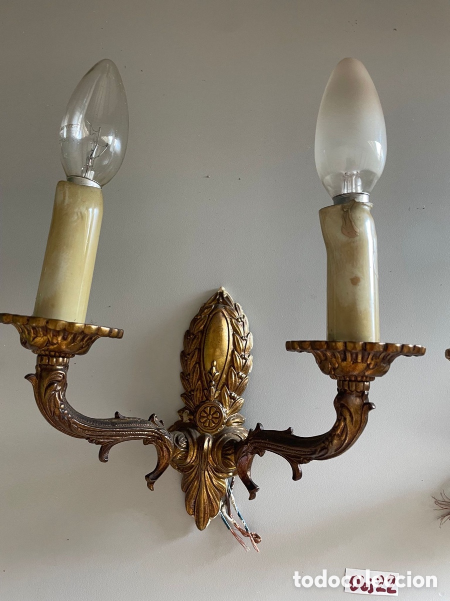 Antig&uuml;edades: Apliques antiguos laton - Foto 2