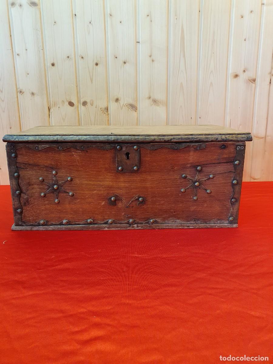 Antig&uuml;edades: - Arca cofre antiguo - Foto 3