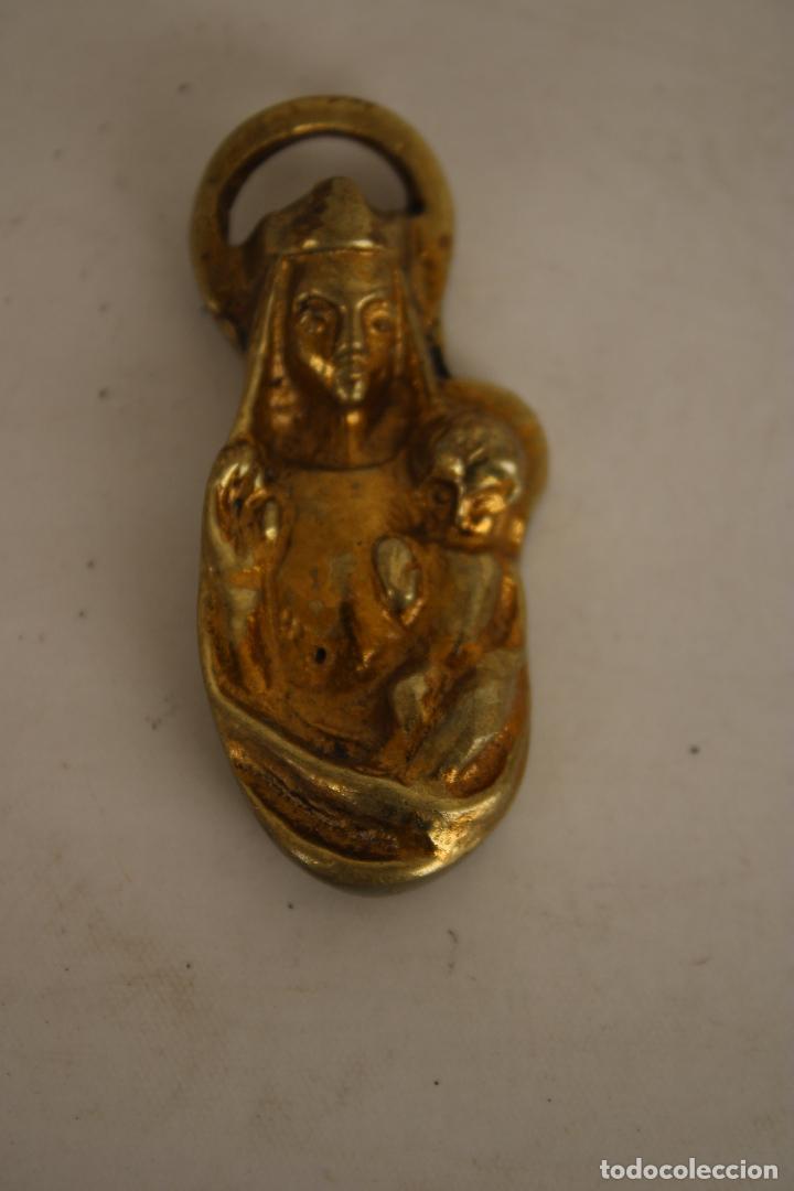 Antig&uuml;edades: virgen con ni&ntilde;o de bronce - Foto 1