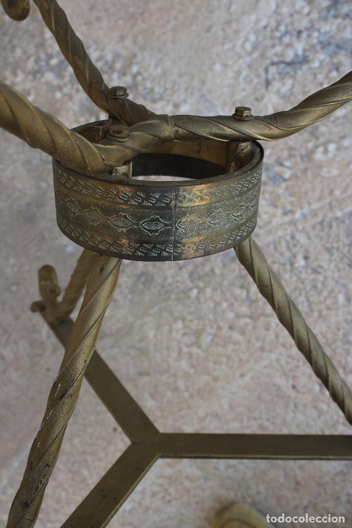 Antig&uuml;edades: mesa en hierro de forja - Foto 3
