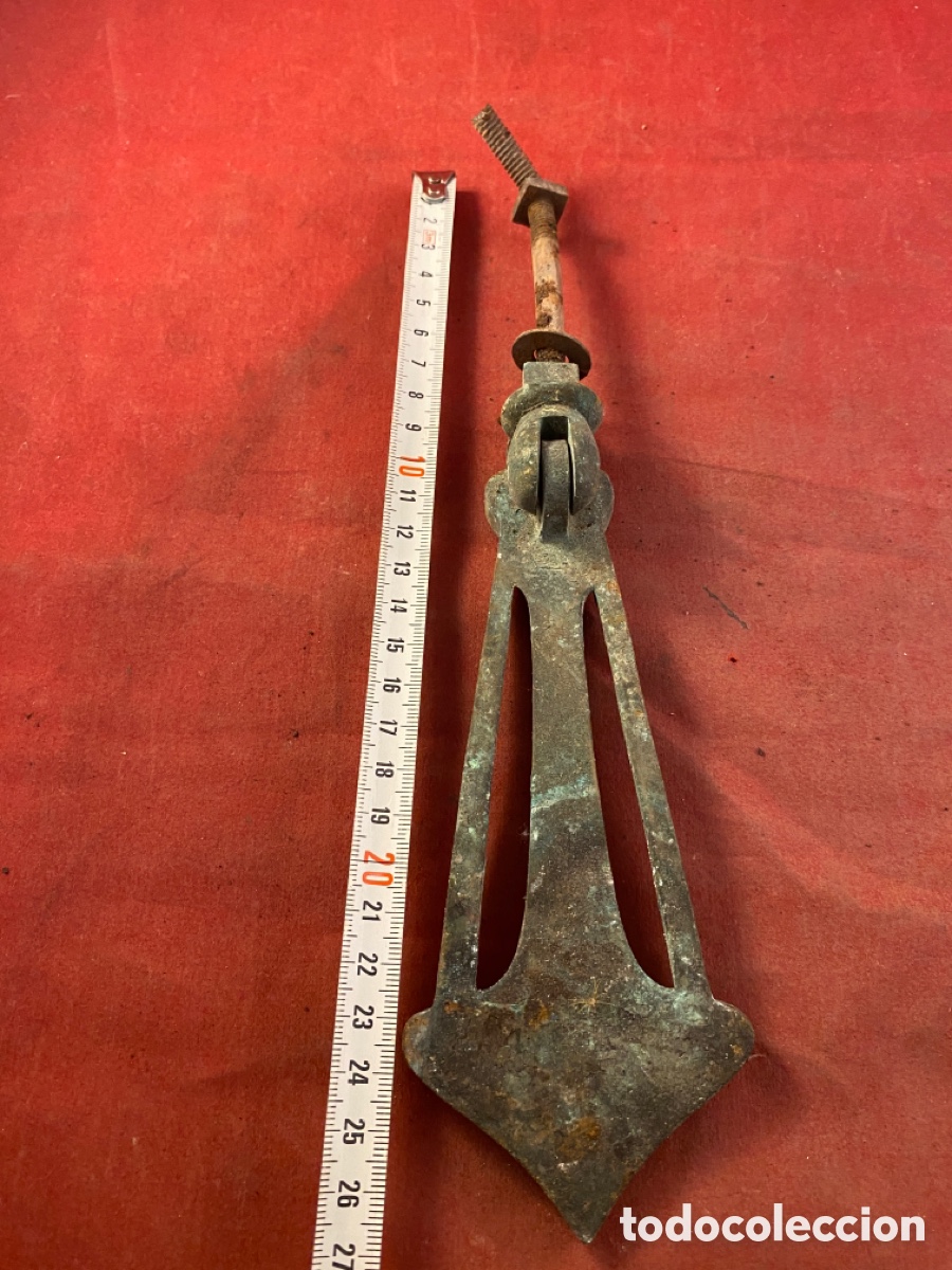 Antig&uuml;edades: Antiguo picaporte de bronce - Foto 3