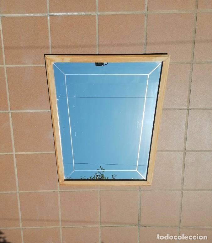Antig&uuml;edades: Espejo de pared con marco de madera natural - Foto 3