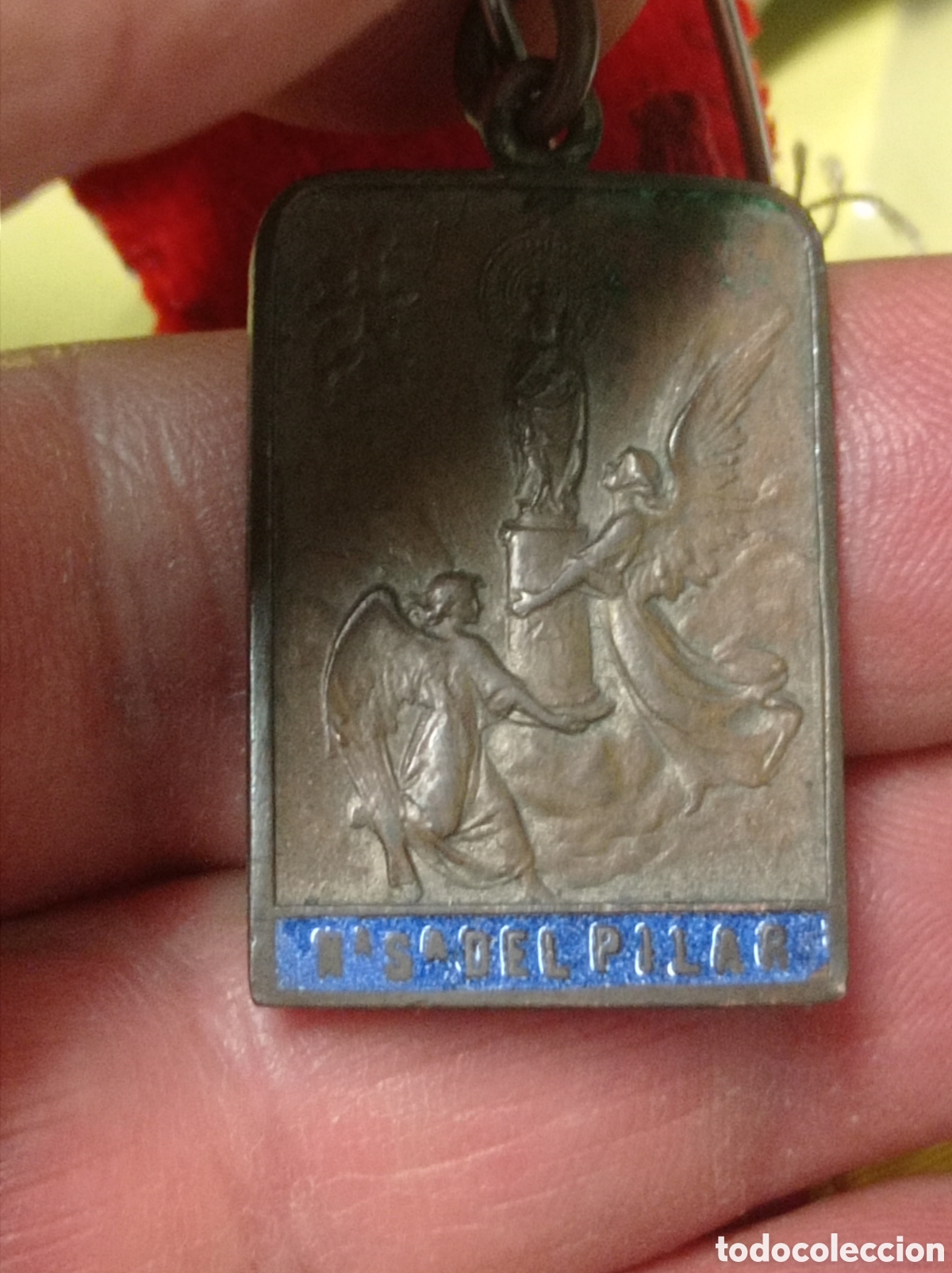 Antig&uuml;edades: 3 medallas y 2 detentes - Foto 7