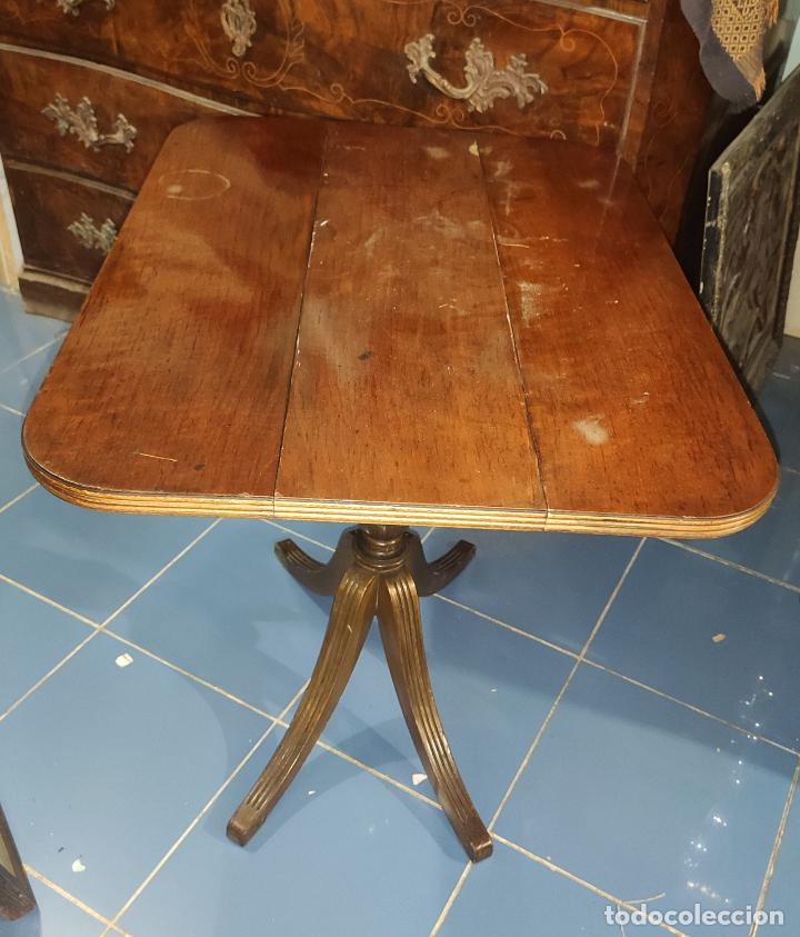 Antig&uuml;edades: INTERESANTE MESA DE CENTRO CON ALAS - Foto 4