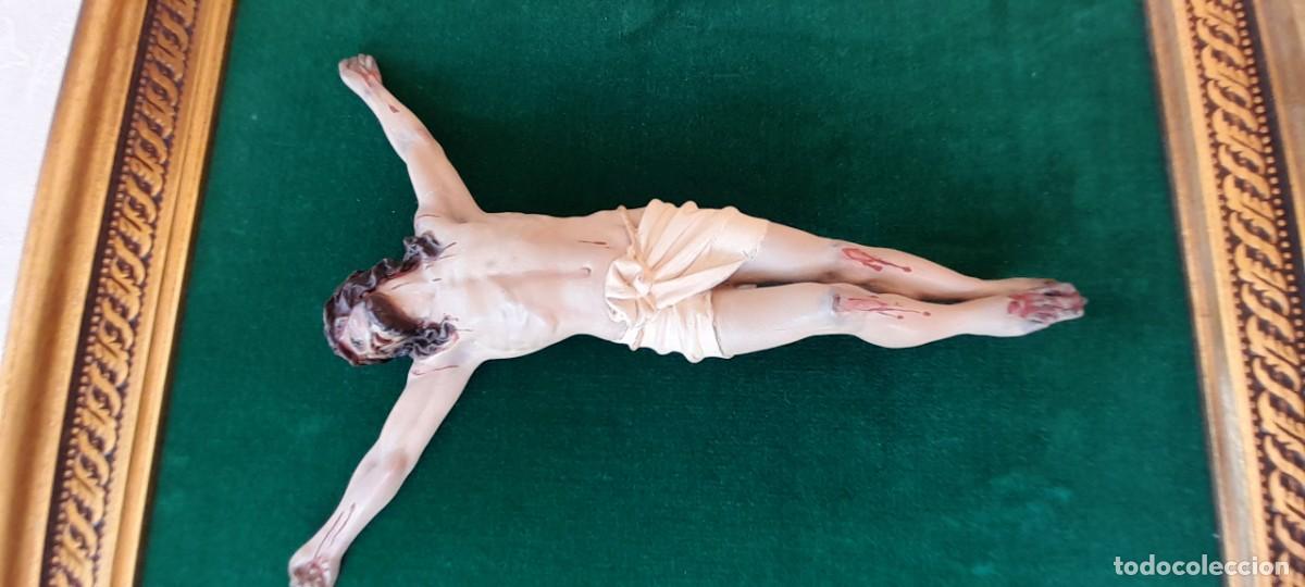 Antig&uuml;edades: CRISTO CRUCIFICADO EN CUADRO - Foto 11
