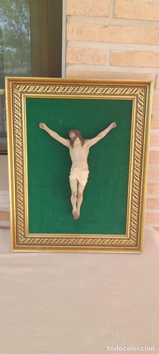 Antig&uuml;edades: CRISTO CRUCIFICADO EN CUADRO - Foto 1