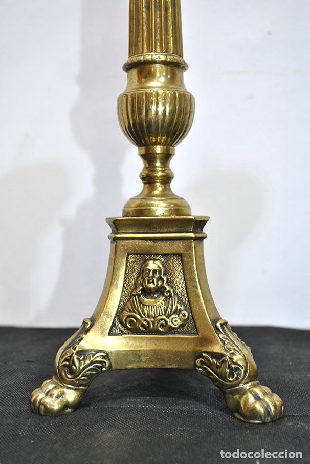Antig&uuml;edades: PAREJA DE HACHEROS DE BRONCE DORADO - Foto 4