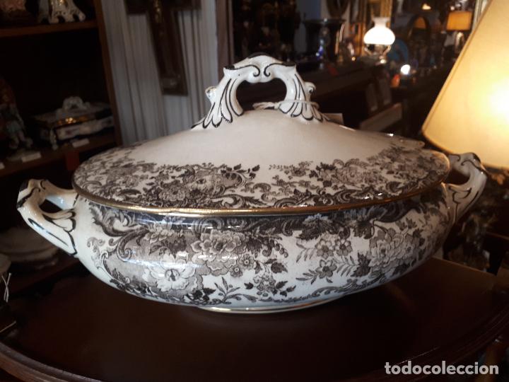 Antig&uuml;edades: Sopera de La Cartuja de Sevilla. - Foto 1