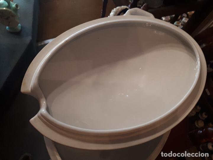 Antig&uuml;edades: Sopera de porcelana de Santa Clara, Vigo. - Foto 8