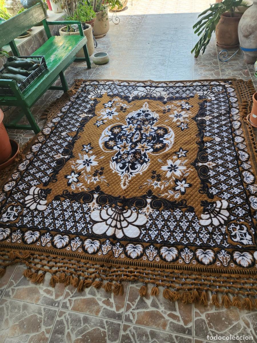 Antig&uuml;edades: Colcha de lana lorquina, llamadas del tinte, reversible - Foto 1