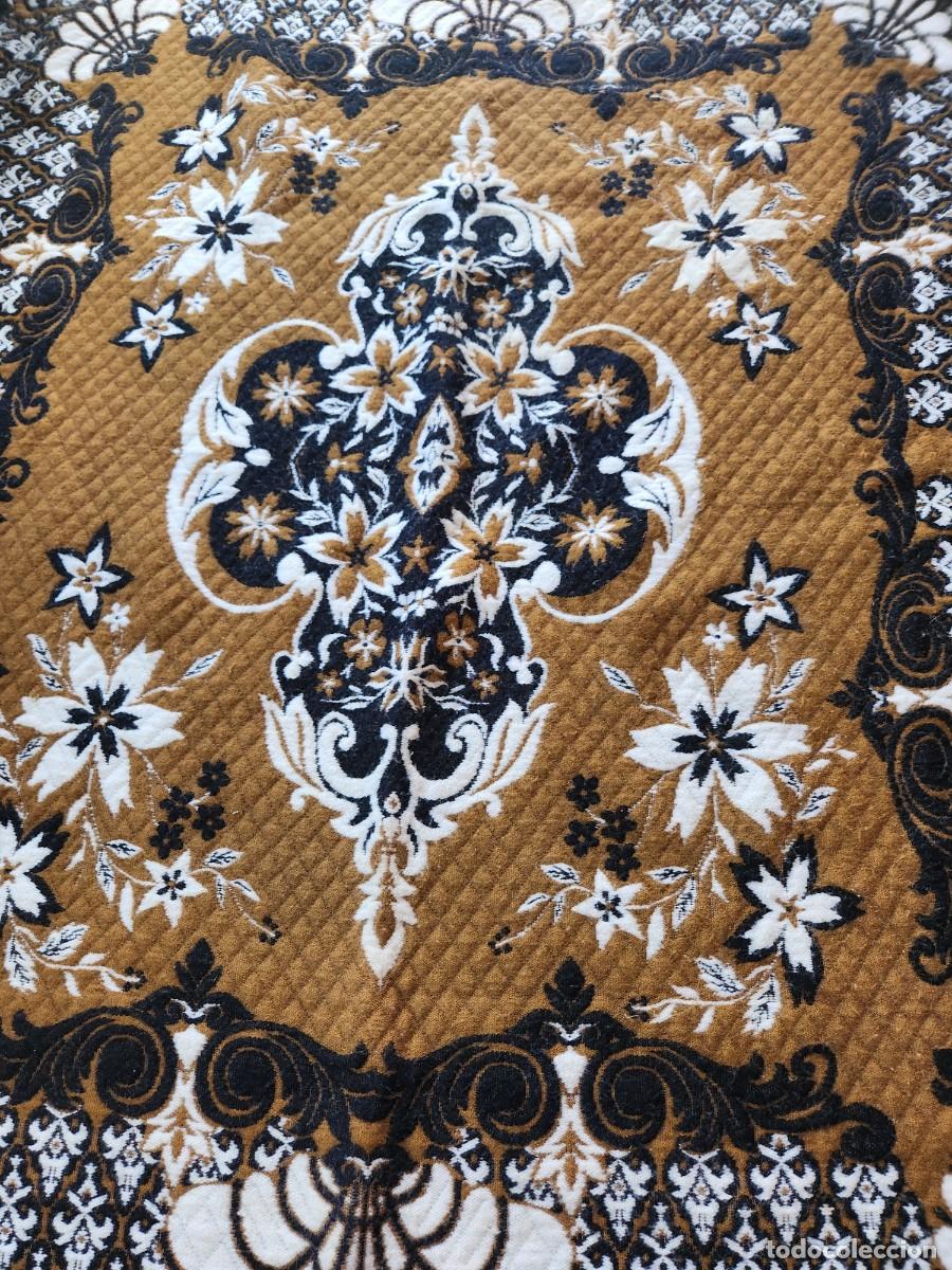 Antig&uuml;edades: Colcha de lana lorquina, llamadas del tinte, reversible - Foto 3
