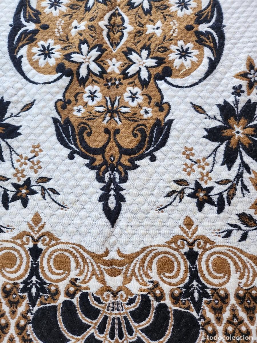 Antig&uuml;edades: Colcha de lana lorquina, llamadas del tinte, reversible - Foto 5