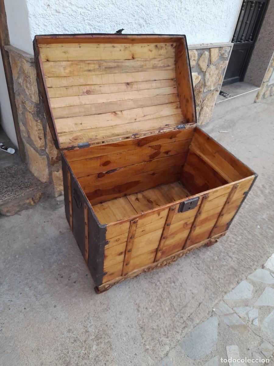 Antig&uuml;edades: Baul arca de madera y chapa restaurado estilo cofre - Foto 7