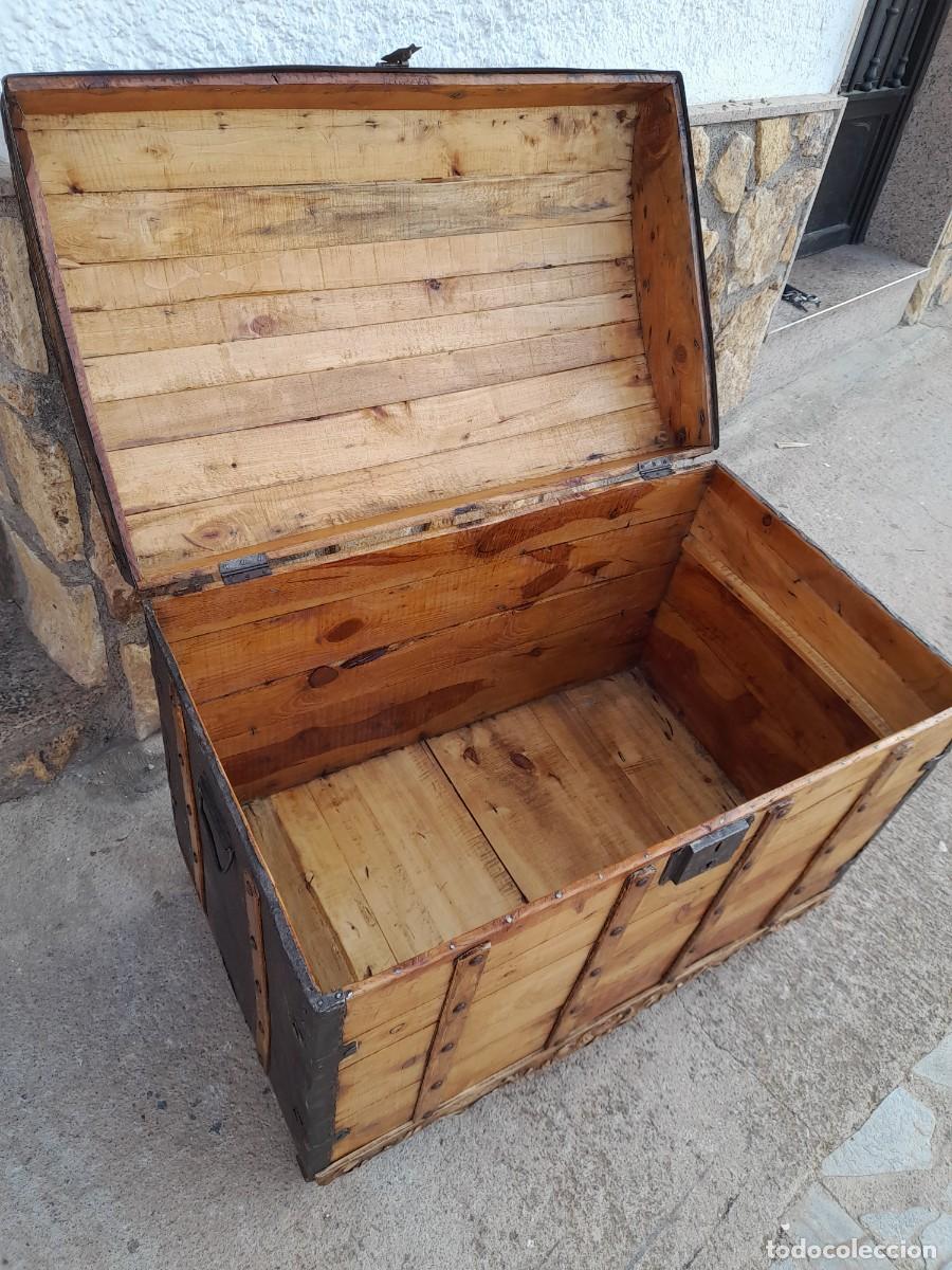 Antig&uuml;edades: Baul arca de madera y chapa restaurado estilo cofre - Foto 8