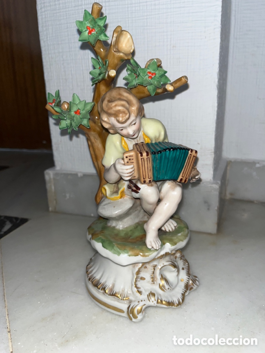 Antig&uuml;edades: Porcelana hispanias Manises - Foto 1