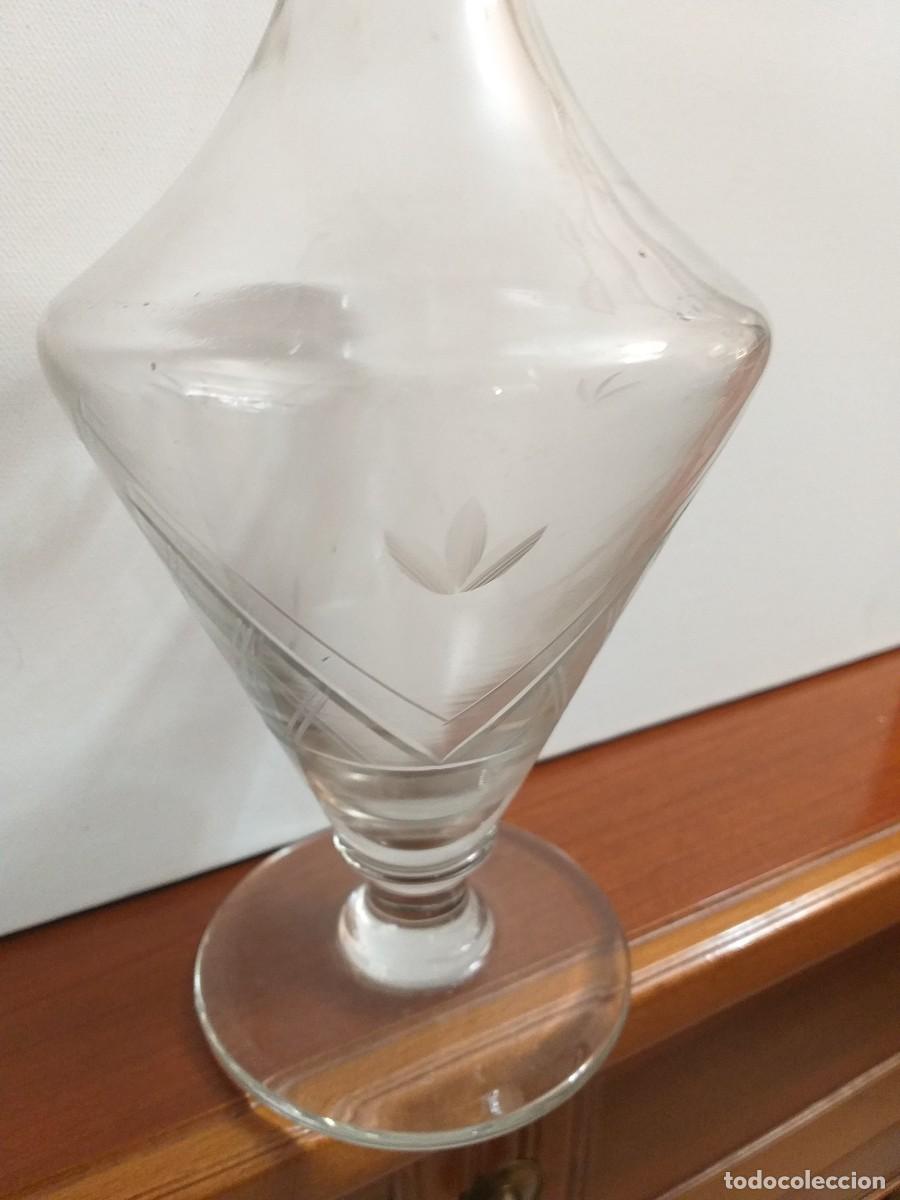 Antig&uuml;edades: antigua licorera cristal tallado - Foto 2